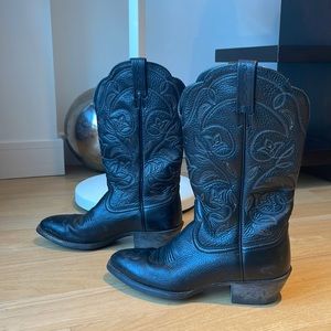 Cowboy boots! - size 5.5